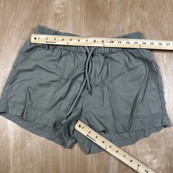 Quince Women’s Green/Gray Drawstring Outdoors Shorts Size Medium - Picture 3 of 5